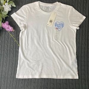 New Levi's 73 White T-shirt